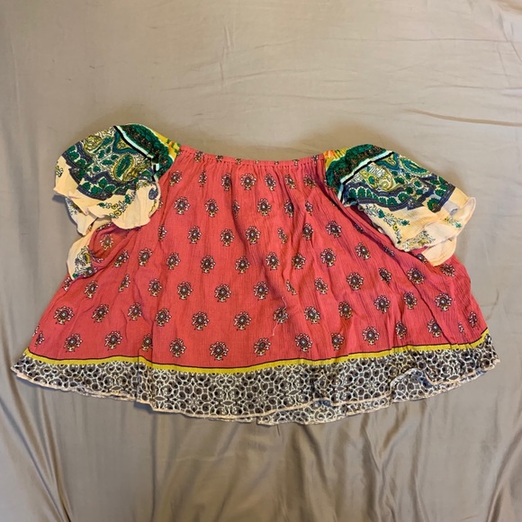 O’Neill Crop Top - Picture 2 of 2